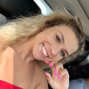 Meet your Posher, Taylor ann